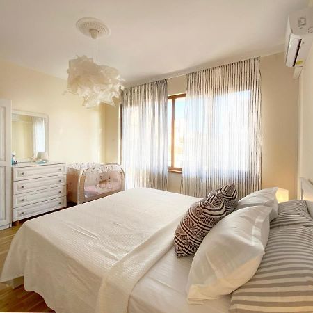 Lovely Apartment With Balcony In Pomorie Old Town By Flat Mаnаger מראה חיצוני תמונה